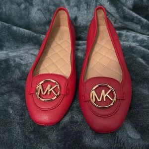 Micheal Kors Flats